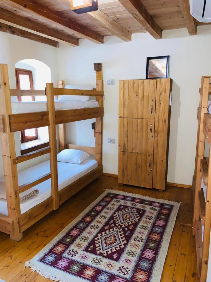 Guest House And Hostel Val-Mar Gjirokastër 外观 照片