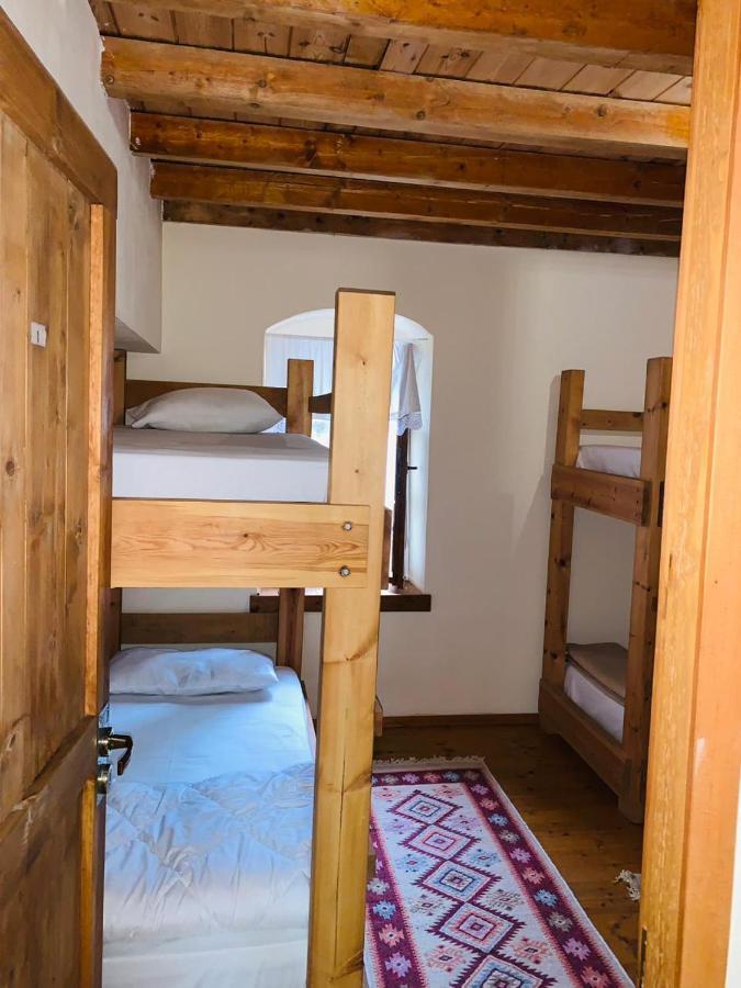 Guest House And Hostel Val-Mar Gjirokastër 外观 照片