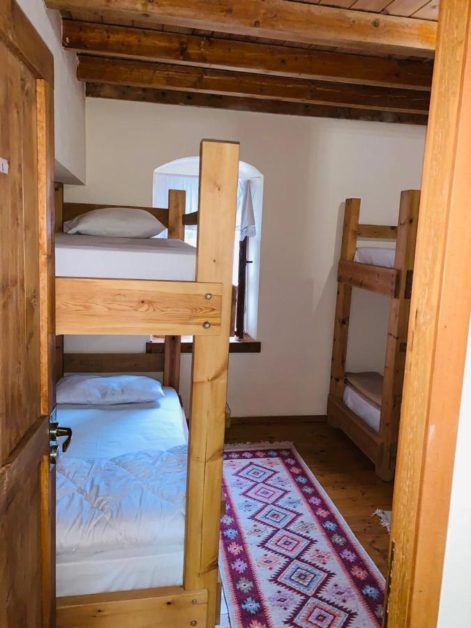 Guest House And Hostel Val-Mar Gjirokastër 外观 照片