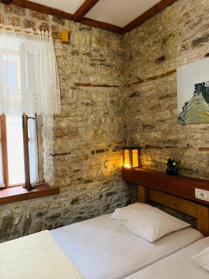 Guest House And Hostel Val-Mar Gjirokastër 外观 照片