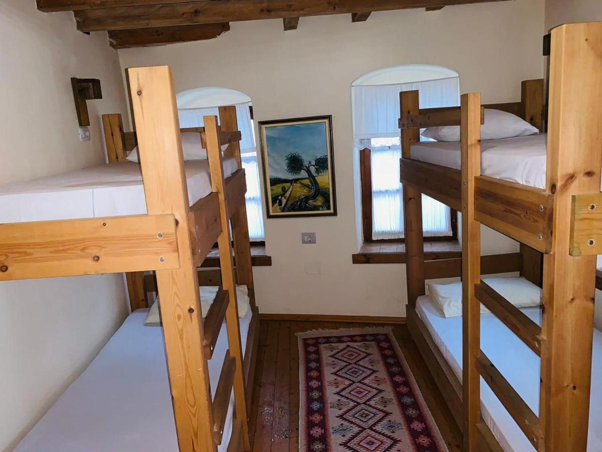 Guest House And Hostel Val-Mar Gjirokastër 外观 照片