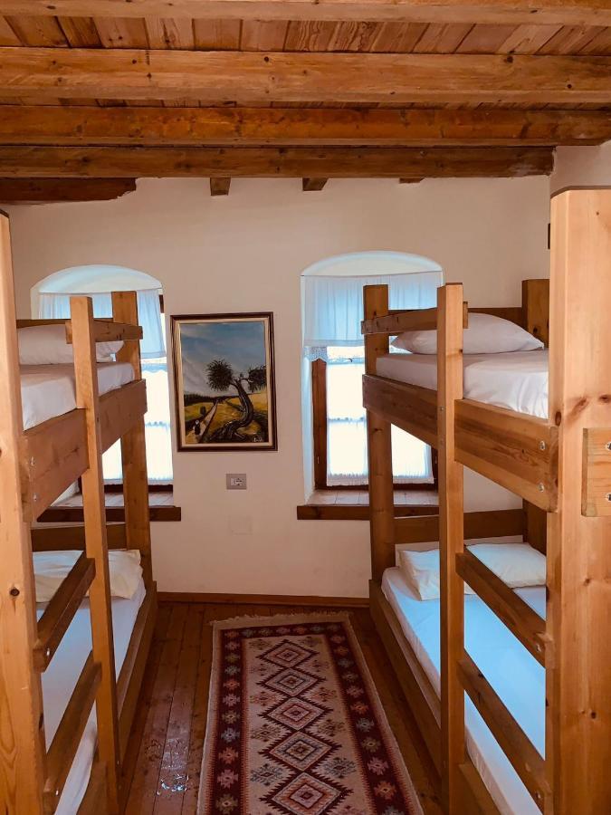 Guest House And Hostel Val-Mar Gjirokastër 外观 照片