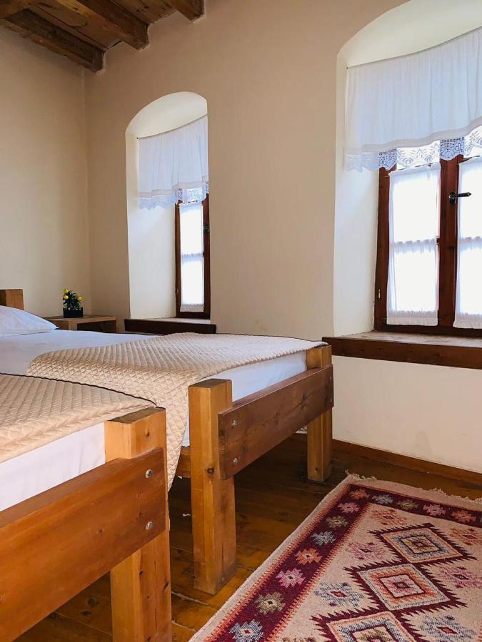 Guest House And Hostel Val-Mar Gjirokastër 外观 照片