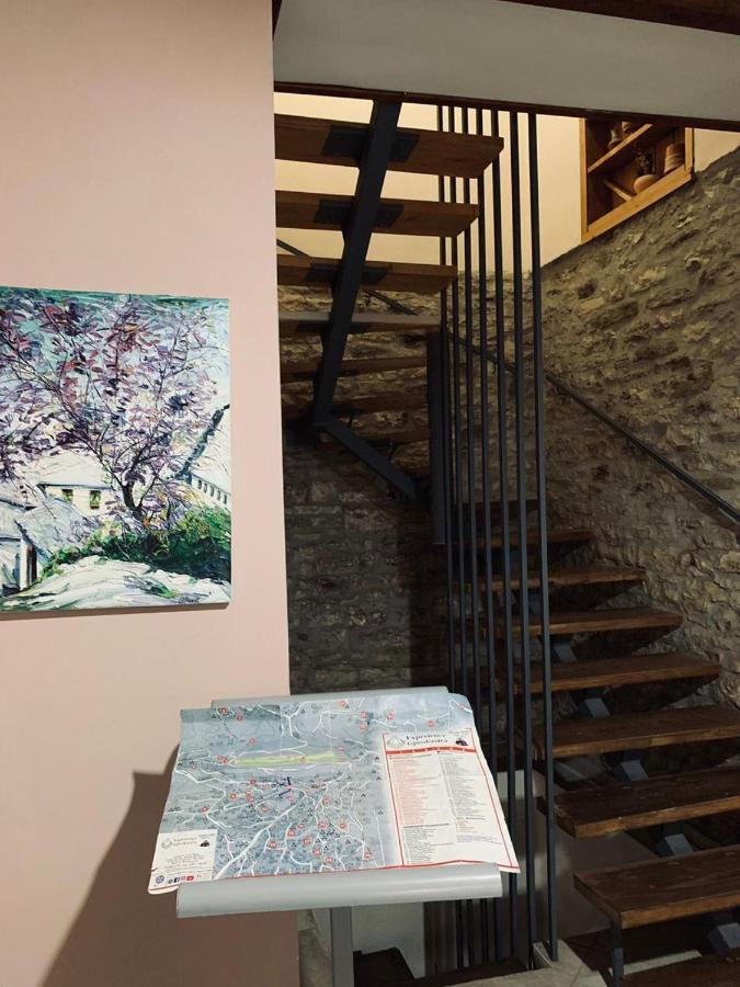Guest House And Hostel Val-Mar Gjirokastër 外观 照片